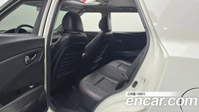 KG_Mobility_Ssangyong TIBOLI 2016 thumb 11