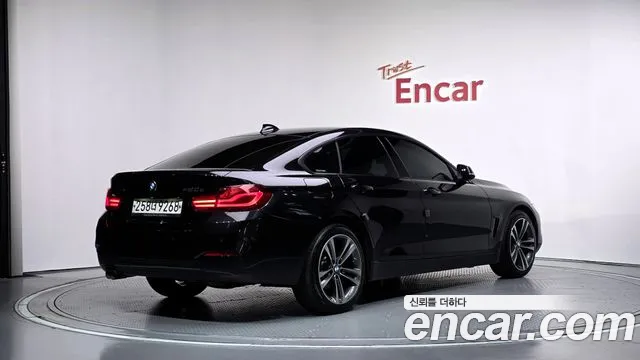 BMW 4-Series 2020 thumb 2