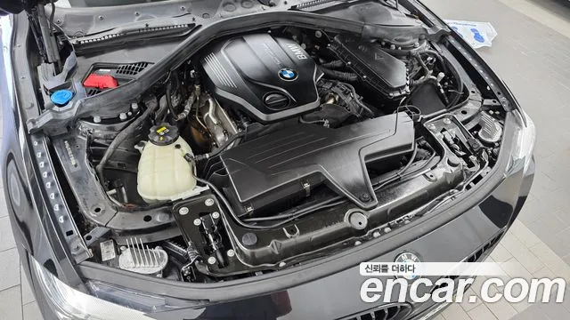BMW 4-Series 2020 thumb 6