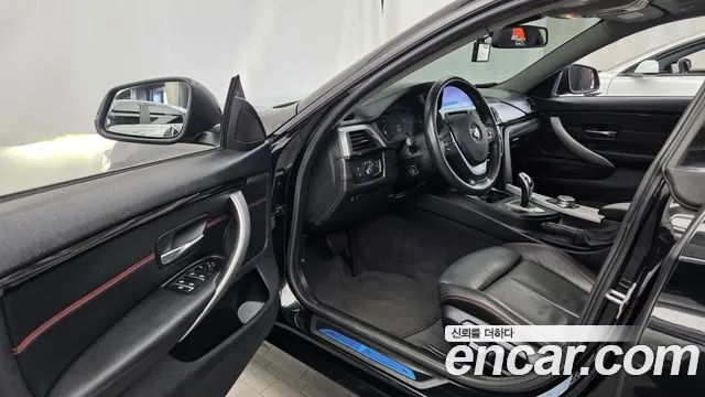 BMW 4-Series 2020 thumb 10
