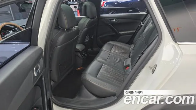 Peugeot 508 2017 thumb 12