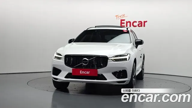 Volvo XC60 2020 thumb 3
