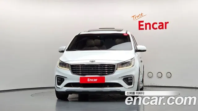 Kia Carnival 2019 thumb 3