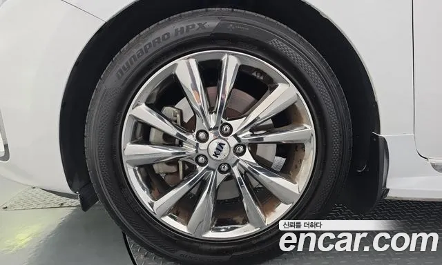 Kia Carnival 2019 thumb 5