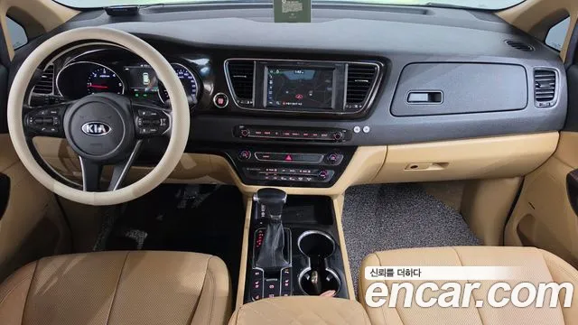 Kia Carnival 2019 thumb 7