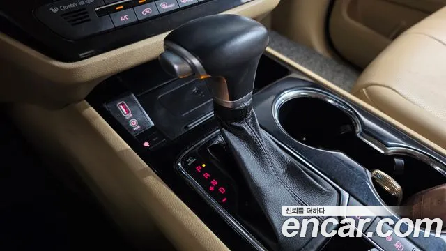 Kia Carnival 2019 thumb 9