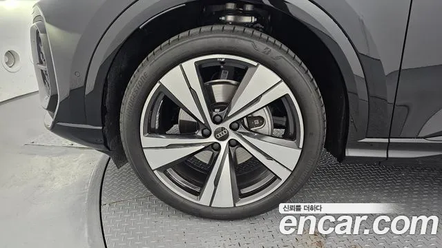 Audi Q5 2025 thumb 5