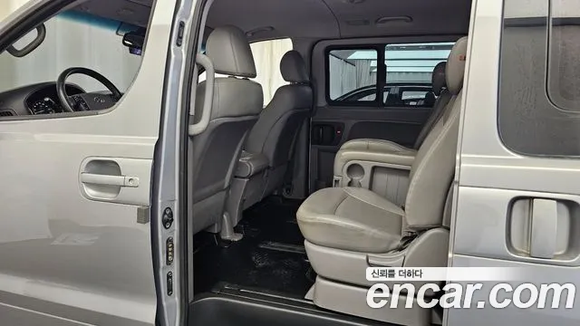 Hyundai Starex 2019 thumb 12