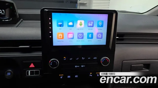 Hyundai Staria 2024 thumb 12