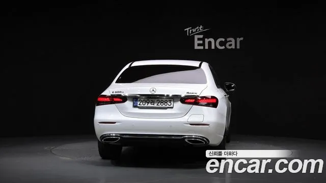 Mercedes-Benz E-Класс 2021 thumb 4