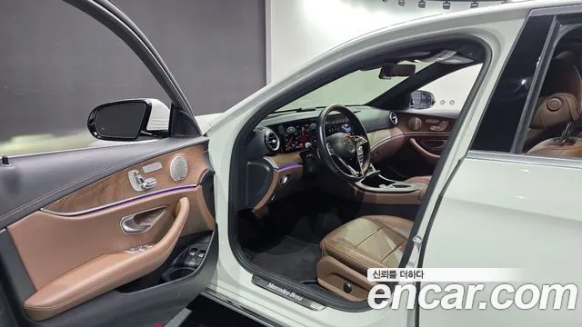 Mercedes-Benz E-Класс 2021 thumb 10