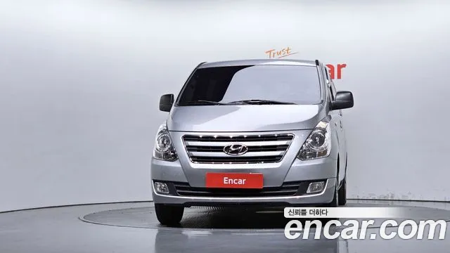 Hyundai Starex 2017 thumb 3