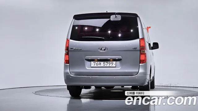 Hyundai Starex 2017 thumb 4