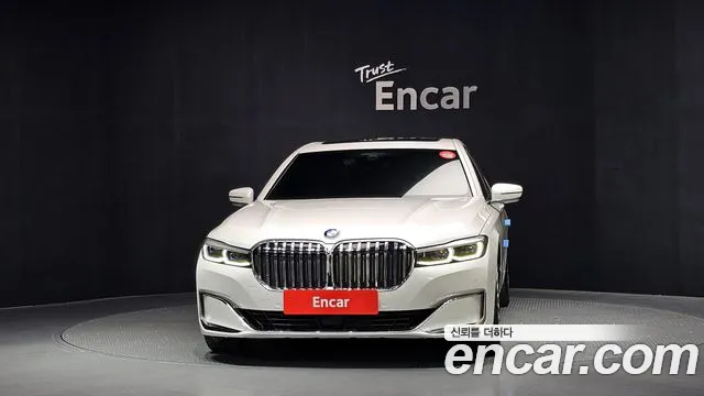 BMW 7-Series 2021 thumb 3
