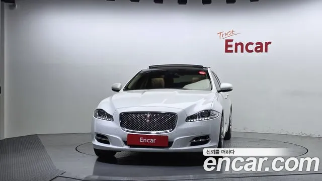 Jaguar XJ 2013 thumb 3
