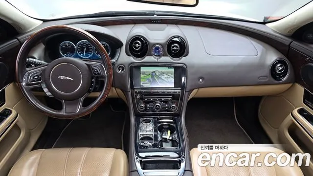 Jaguar XJ 2013 thumb 7