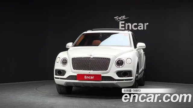 Bentley Bentayga 2017 thumb 3