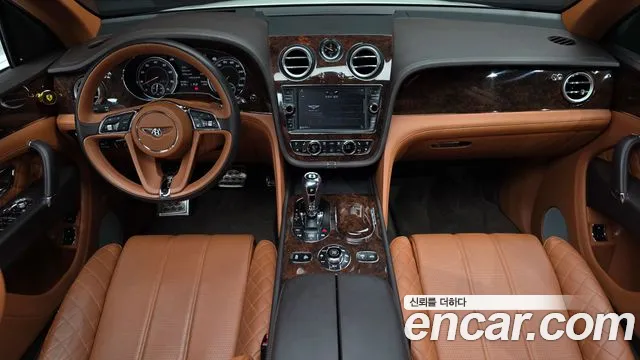Bentley Bentayga 2017 thumb 7