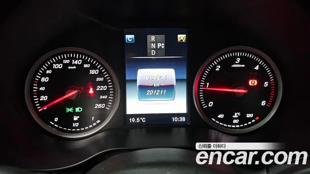 Mercedes-Benz C-Класс 2017 thumb 8