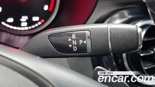 Mercedes-Benz C-Класс 2017 thumb 9