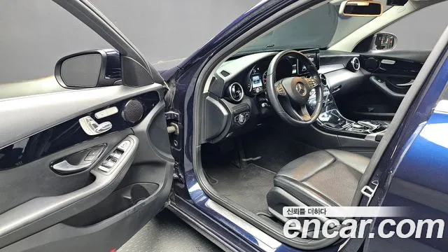 Mercedes-Benz C-Класс 2017 thumb 10