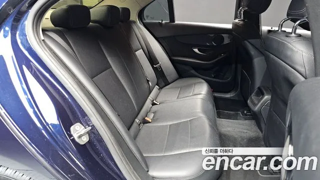 Mercedes-Benz C-Класс 2017 thumb 11