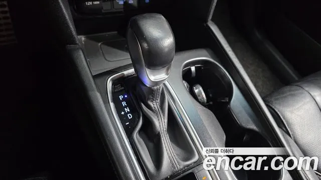 Hyundai Santa Fe 2018 thumb 9