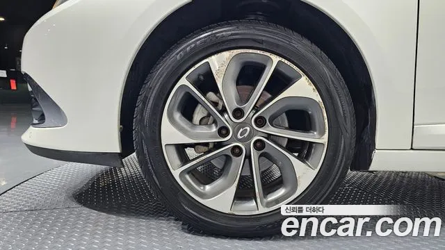 Renault-KoreaSamsung Fluence 2015 thumb 5