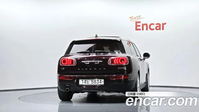 MINI Clubman 2017 thumb 4