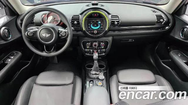 MINI Clubman 2017 thumb 7