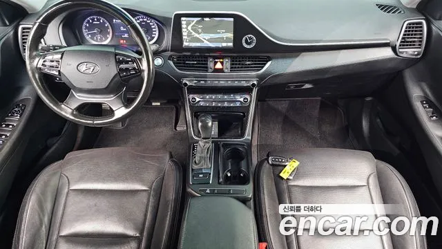 Hyundai Grandeur 2017 thumb 6