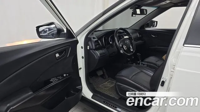 KG_Mobility_Ssangyong TIBOLI 2017 thumb 10