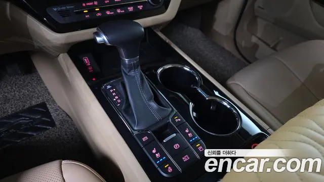 Kia Carnival 2020 thumb 9