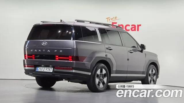 Hyundai Santa Fe 2024 thumb 2