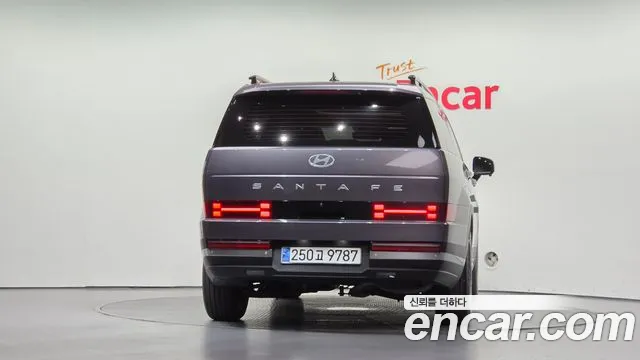Hyundai Santa Fe 2024 thumb 4