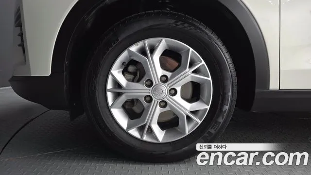 KG_Mobility_Ssangyong TIBOLI 2023 thumb 5