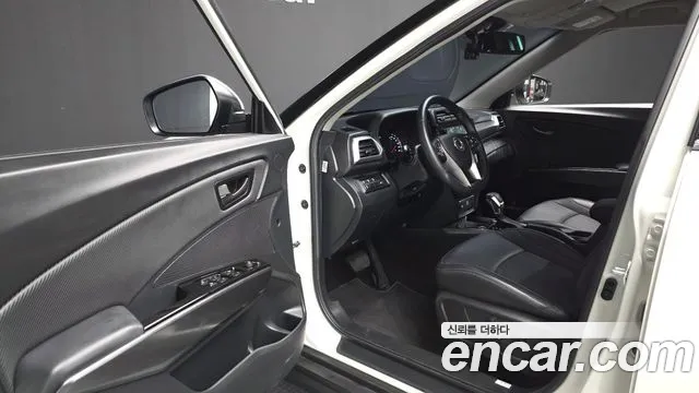 KG_Mobility_Ssangyong TIBOLI 2023 thumb 10