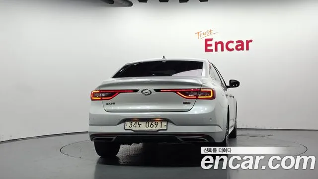 Renault-KoreaSamsung Megane 2016 thumb 4