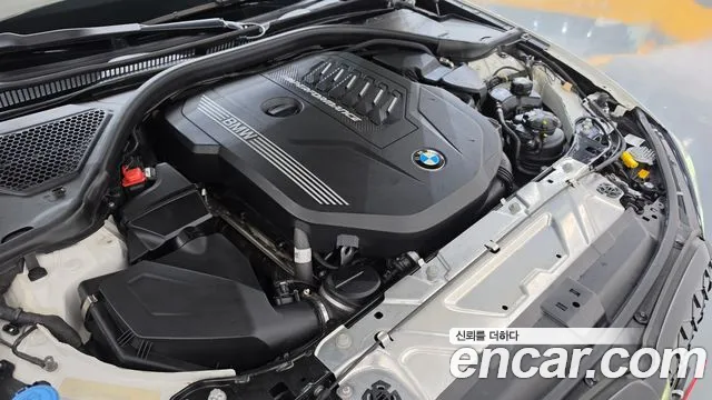 BMW 3-Series 2022 thumb 6