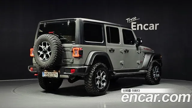 Jeep Wrangler 2023 thumb 2