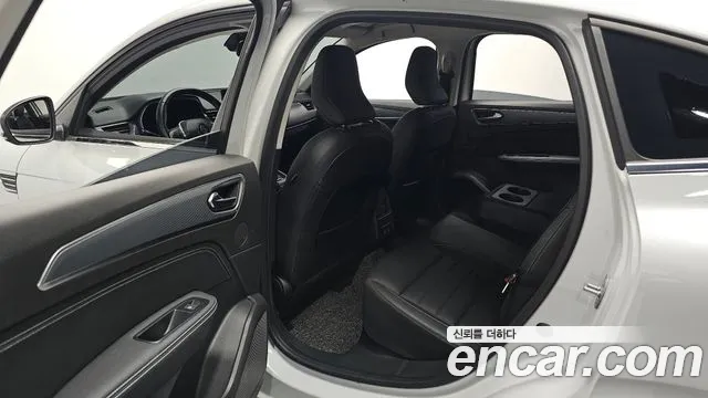 Renault-KoreaSamsung Arkana 2020 thumb 12