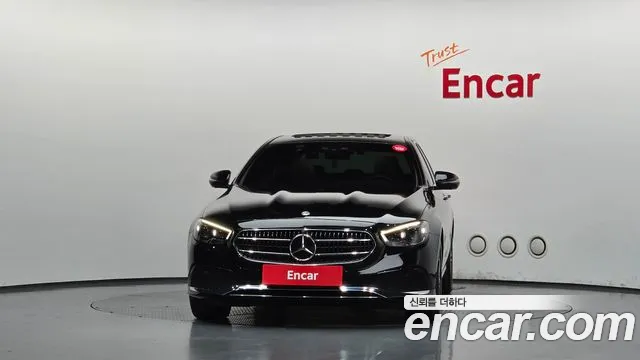 Mercedes-Benz E-Класс 2022 thumb 3