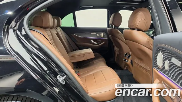 Mercedes-Benz E-Класс 2022 thumb 11
