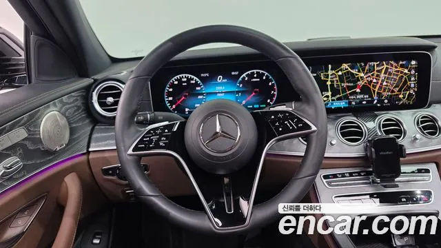 Mercedes-Benz E-Класс 2022 thumb 12