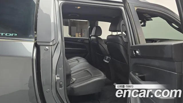 KG_Mobility_Ssangyong Rexton 2023 thumb 11