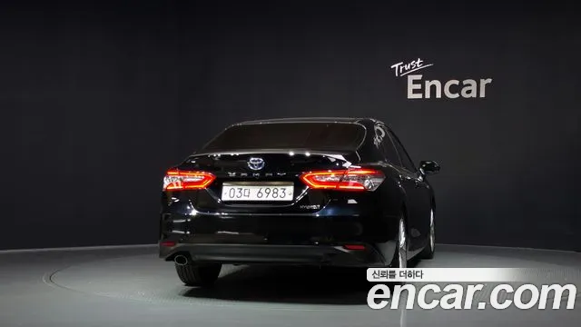 Toyota Camry 2019 thumb 4
