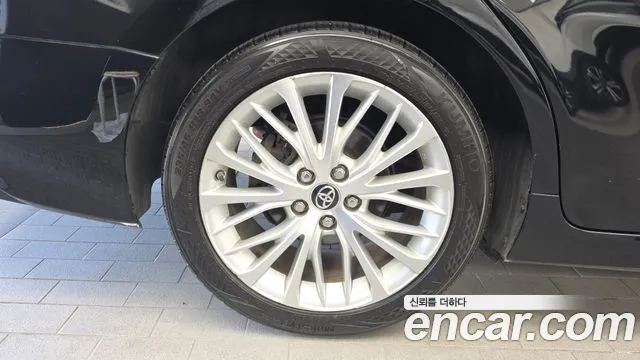 Toyota Camry 2019 thumb 5