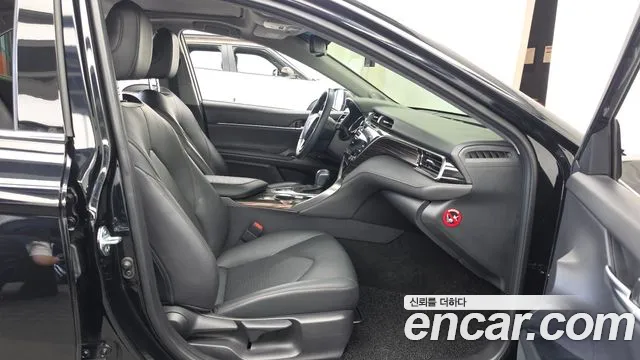 Toyota Camry 2019 thumb 11