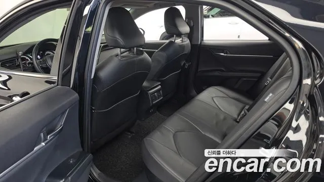 Toyota Camry 2019 thumb 12