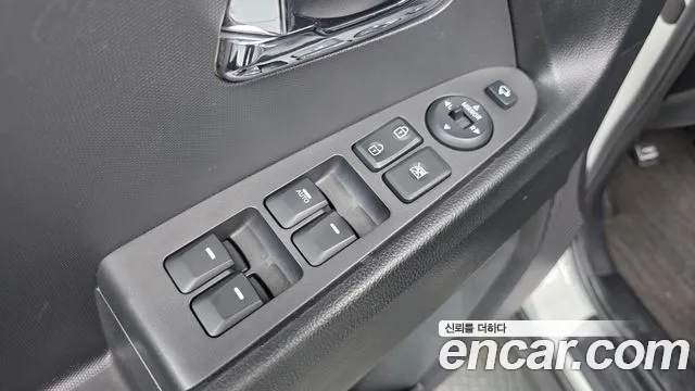 Kia Sportage 2012 thumb 11